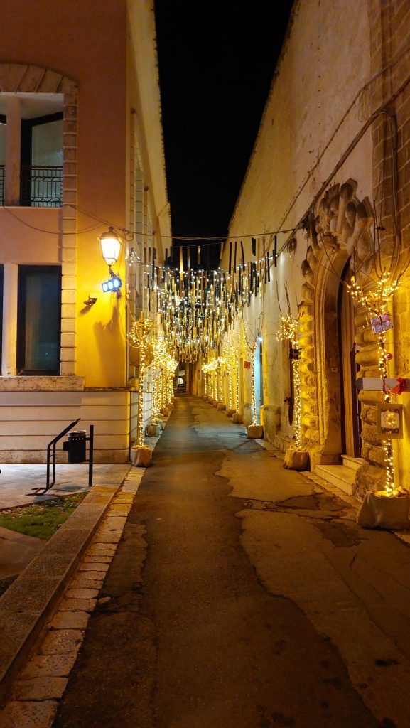 Gassen in Parabita zu Weinachten